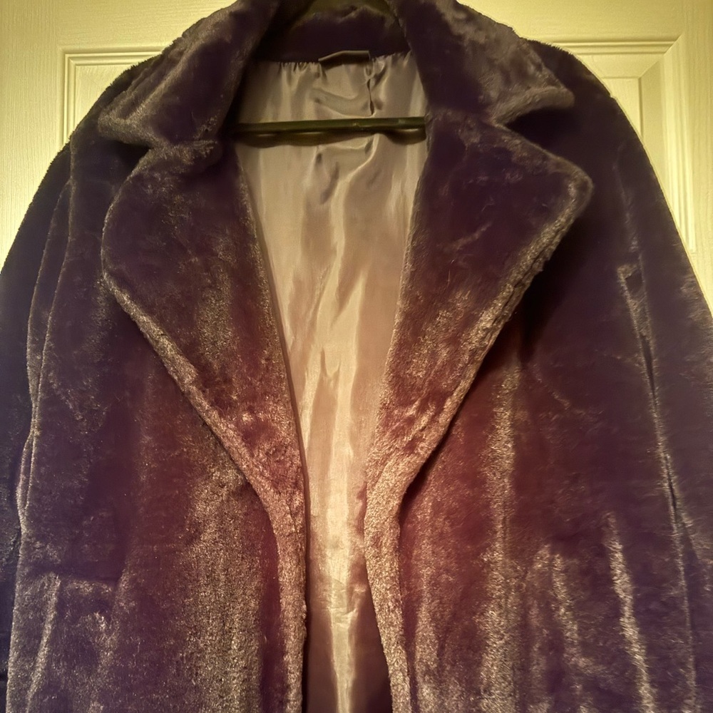 Jolie & Joy Sz Large Black Faux Fur Open Trench Coat w/ side pockets - Picture 3 of 7